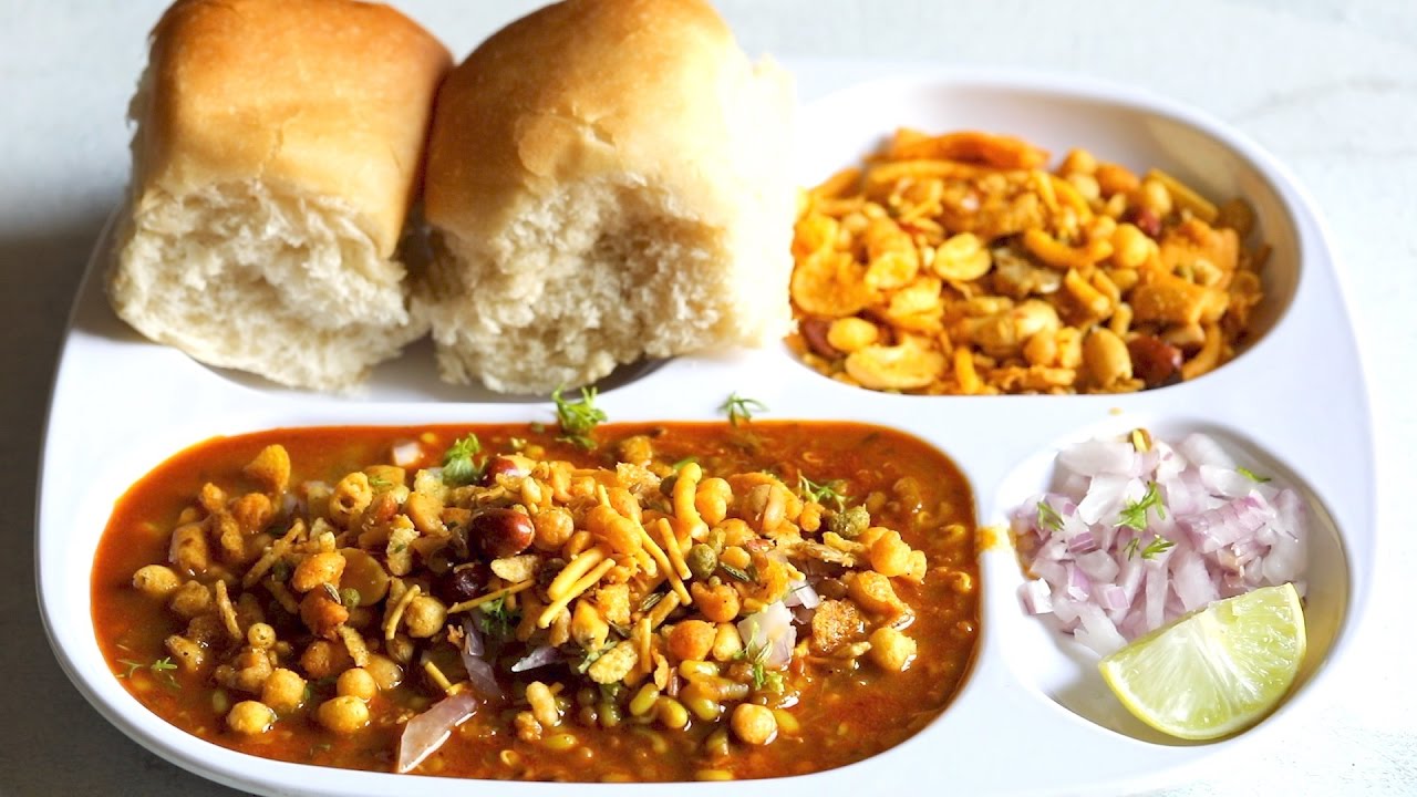 misal-pav-easy-misal-pav-one-pot-recipe-no-pressure-cooker