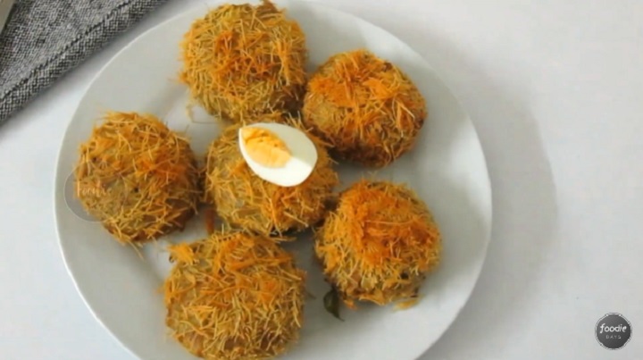 birds-nest-kilikkoodu-egg-chicken-snack-recipe