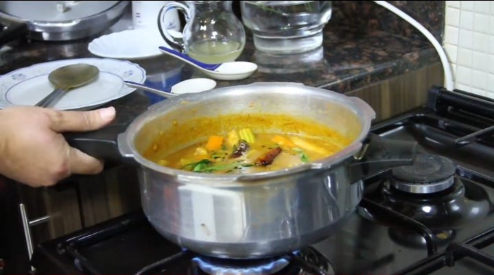 kerala-style-sadya-easy-sambar-recipe